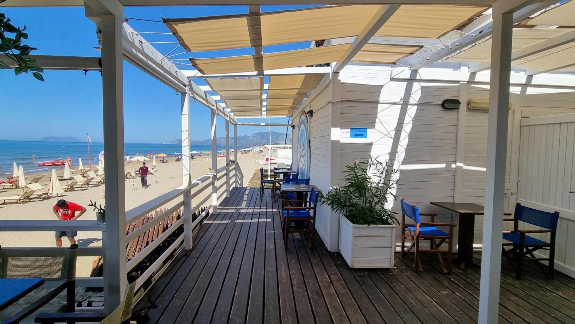 ספרלונגה La Villa Fronte Spiaggia Bandiera Blu מראה חיצוני תמונה