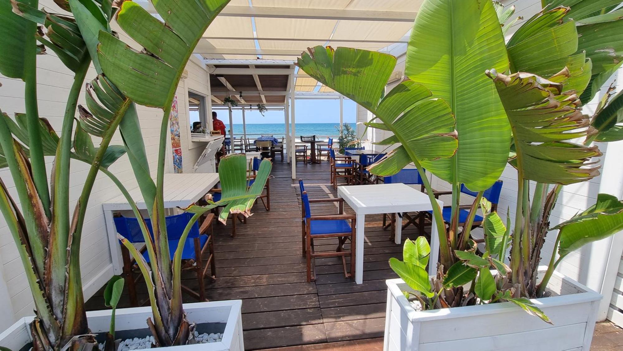ספרלונגה La Villa Fronte Spiaggia Bandiera Blu מראה חיצוני תמונה