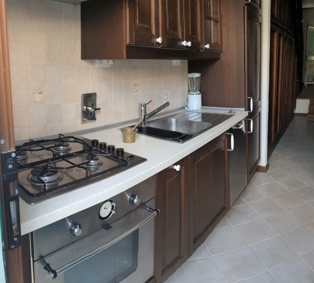 ספרלונגה La Villa Fronte Spiaggia Bandiera Blu מראה חיצוני תמונה